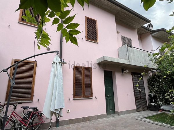 casa indipendente in vendita a Massa Lombarda