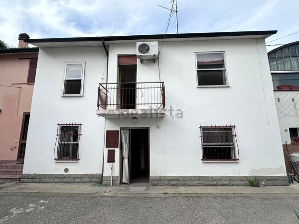 casa indipendente in vendita a Massa Lombarda