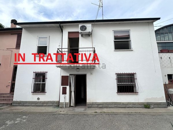 casa indipendente in vendita a Massa Lombarda