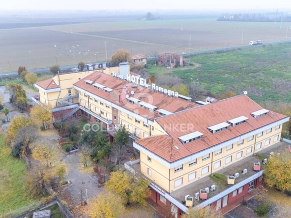 negozio in vendita a Massa Lombarda