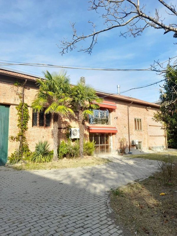 casa indipendente in vendita a Massa Lombarda in zona Zeppa