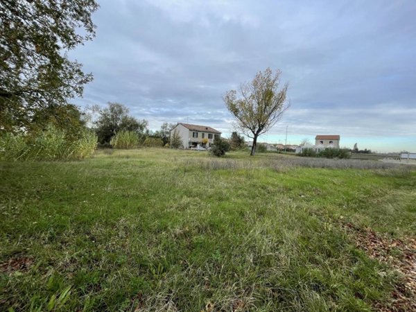 terreno edificabile in vendita a Massa Lombarda