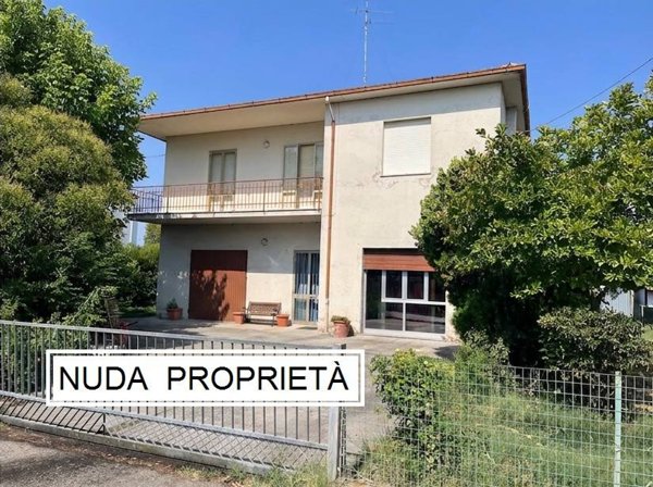 casa indipendente in vendita a Massa Lombarda