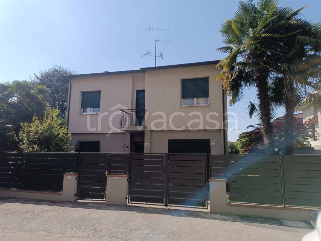 casa indipendente in vendita a Massa Lombarda