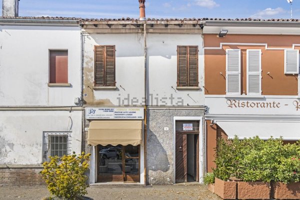 casa indipendente in vendita a Massa Lombarda