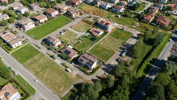 casa indipendente in vendita a Massa Lombarda