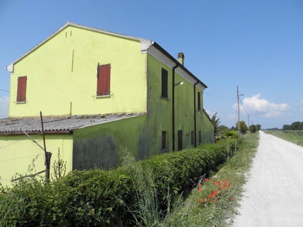 casa indipendente in vendita a Ravenna in zona Sant'Alberto