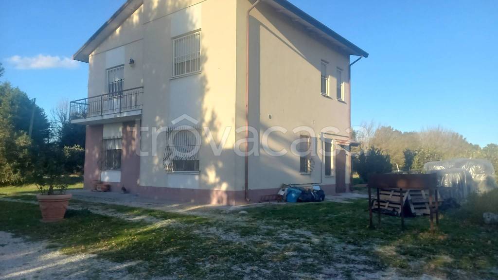 villa in vendita a Ravenna in zona Savarna / Conventello
