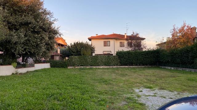 terreno edificabile in vendita a Ravenna in zona Madonna dell'Albero