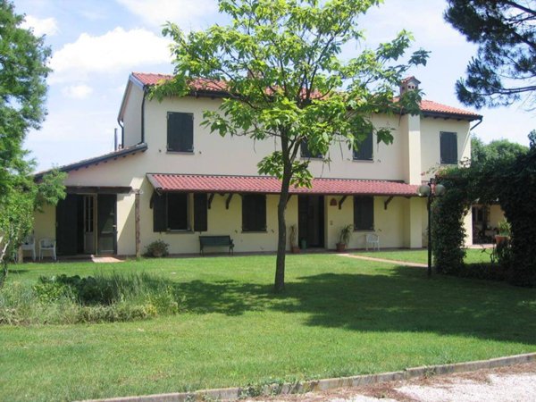 casa indipendente in vendita a Ravenna in zona San Pietro in Vincoli