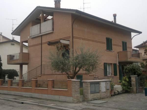 casa indipendente in vendita a Ravenna in zona Centro Storico