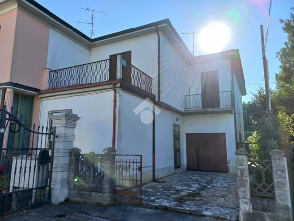 casa semindipendente in vendita a Ravenna in zona Santerno