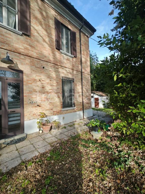 casa indipendente in vendita a Ravenna in zona San Zaccaria