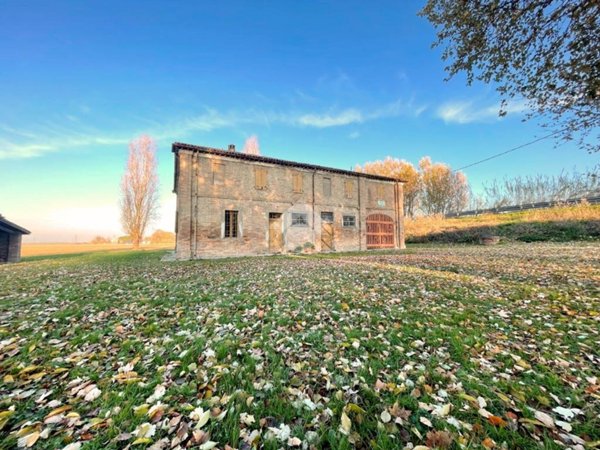 casa indipendente in vendita a Ravenna in zona Ghibullo