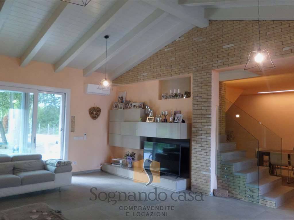 casa indipendente in vendita a Ravenna in zona Centro Storico