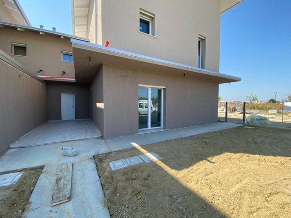 casa indipendente in vendita a Ravenna in zona Lido di Classe
