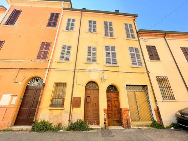 casa semindipendente in vendita a Ravenna in zona Centro Storico