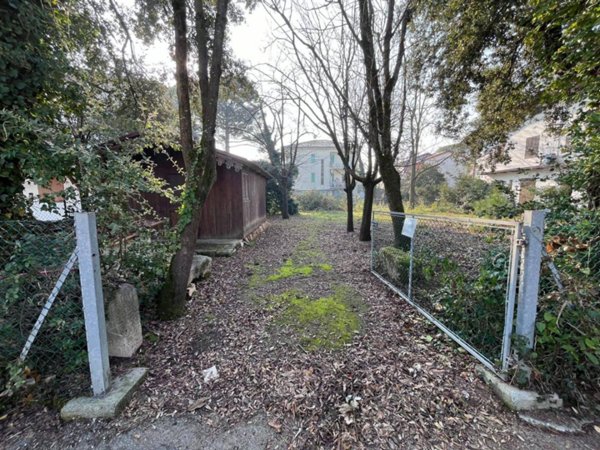casa indipendente in vendita a Ravenna in zona Lido Adriano