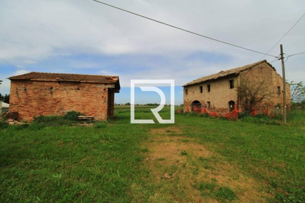 casa indipendente in vendita a Ravenna in zona Sant'Alberto