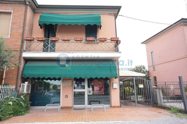 casa indipendente in vendita a Ravenna in zona Mezzano