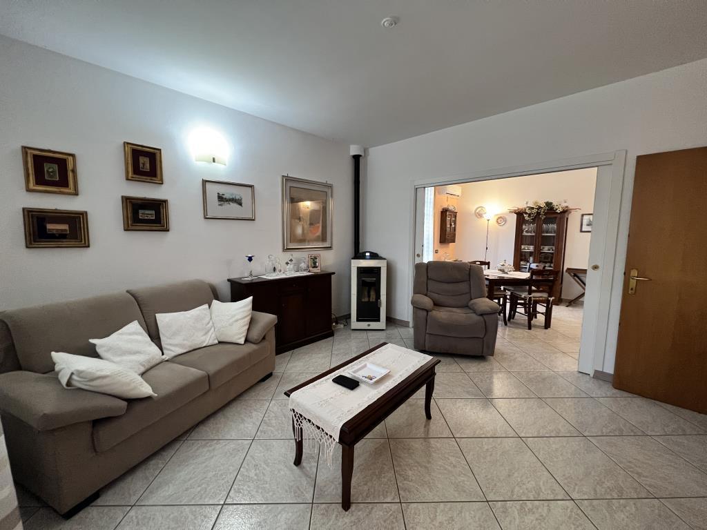 casa indipendente in vendita a Ravenna in zona Mezzano