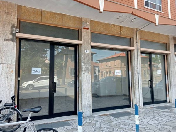 negozio in vendita a Ravenna