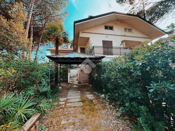 quadrivano in vendita a Ravenna in zona Marina Romea