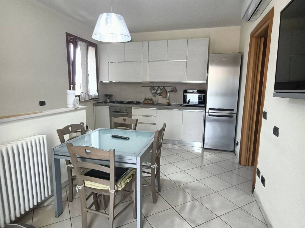 casa indipendente in vendita a Ravenna in zona Ragone