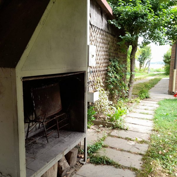 casa indipendente in vendita a Ravenna in zona Mezzano