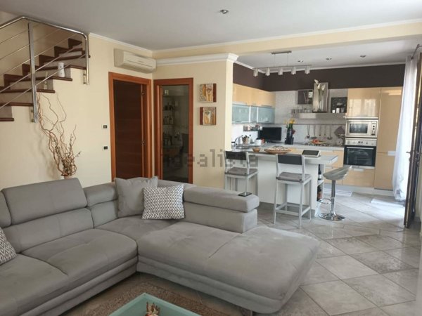 casa indipendente in vendita a Ravenna in zona Ponte Nuovo