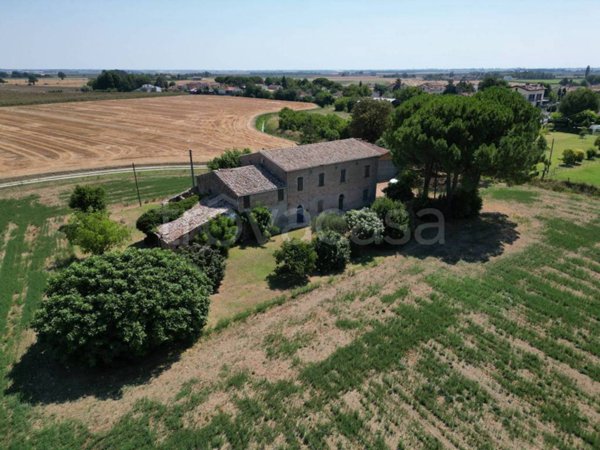 villa in vendita a Ravenna in zona Santo Stefano