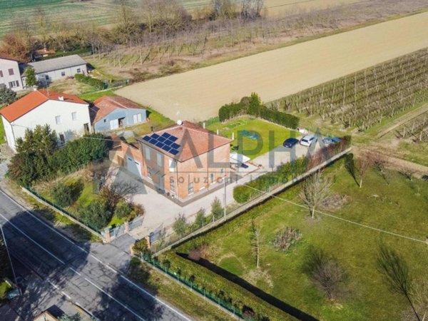 casa indipendente in vendita a Ravenna in zona San Michele
