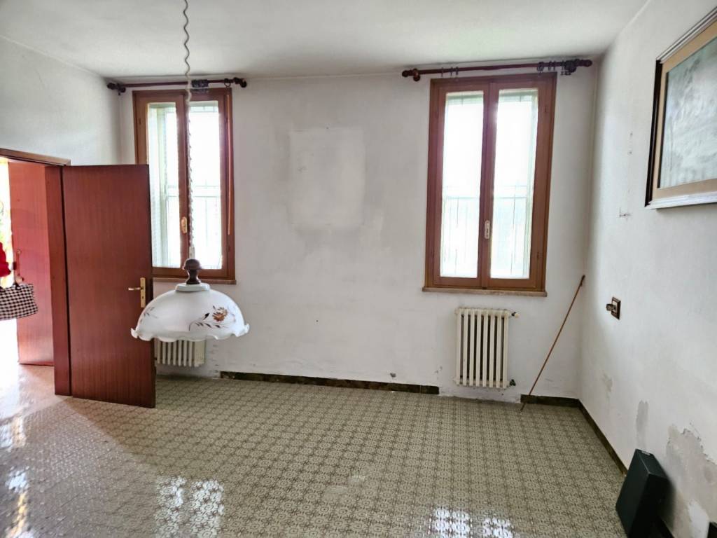casa indipendente in vendita a Ravenna in zona Borgo Montone