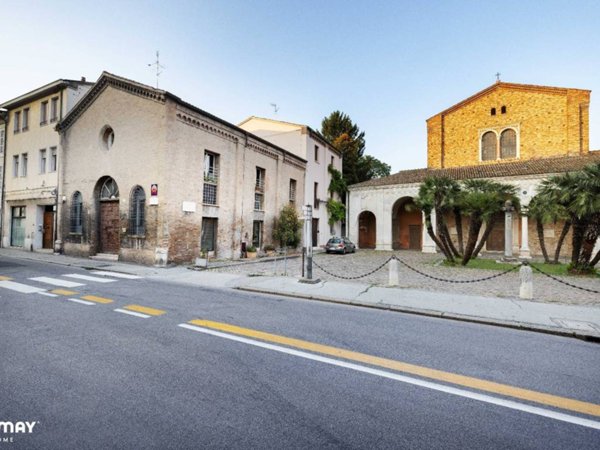 casa indipendente in vendita a Ravenna