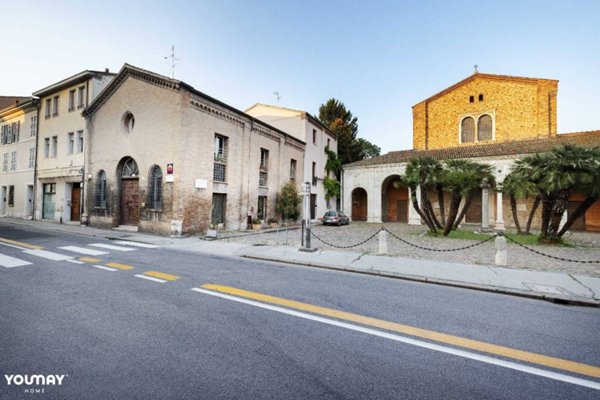 casa indipendente in vendita a Ravenna in zona Centro Storico