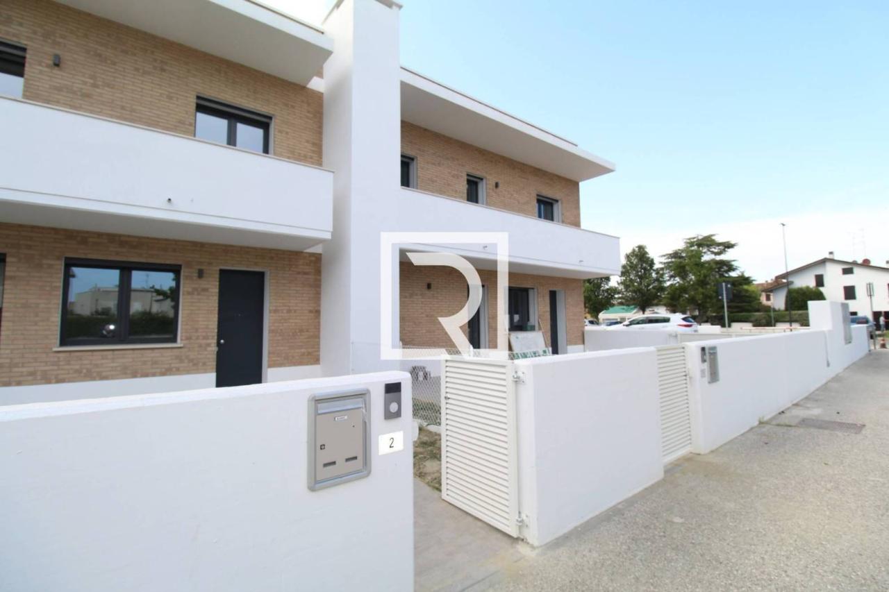casa indipendente in vendita a Ravenna in zona Ragone