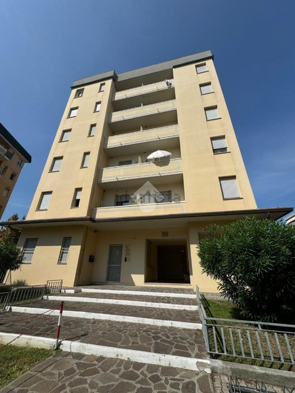 appartamento in vendita a Ravenna in zona Lido Adriano