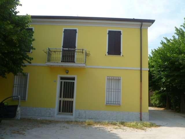 appartamento in vendita a Ravenna in zona Roncalceci