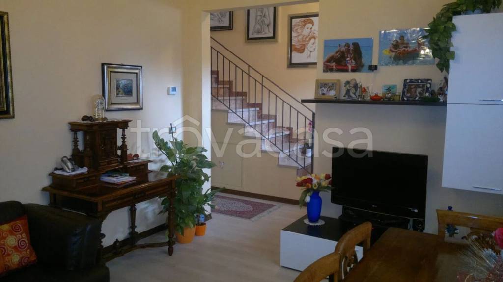 casa indipendente in vendita a Ravenna