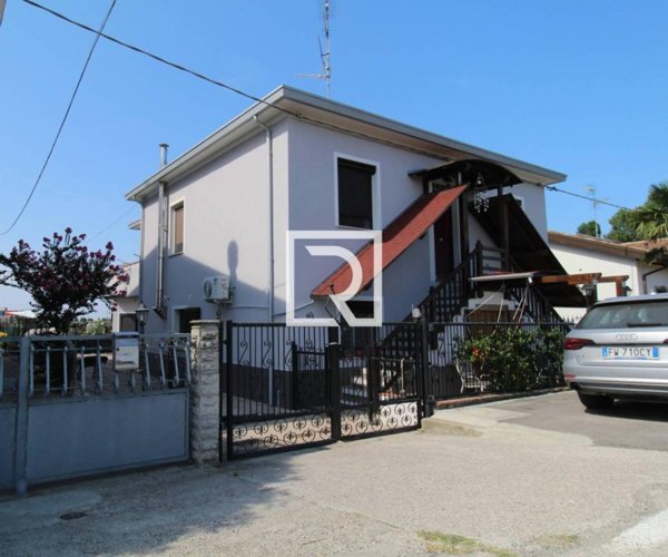 casa indipendente in vendita a Ravenna in zona Ponte Nuovo