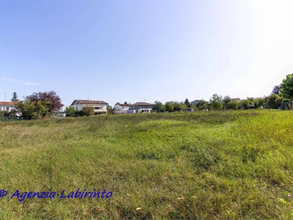 casa indipendente in vendita a Ravenna in zona Roncalceci