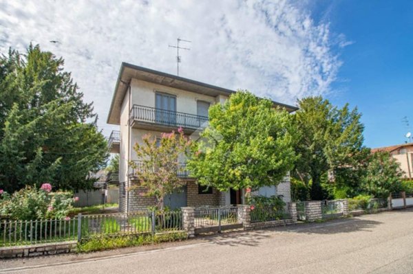 casa indipendente in vendita a Ravenna in zona San Michele