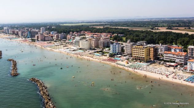 negozio in vendita a Ravenna in zona Lido di Savio