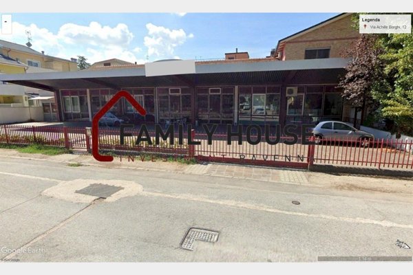 locale commerciale in vendita a Ravenna