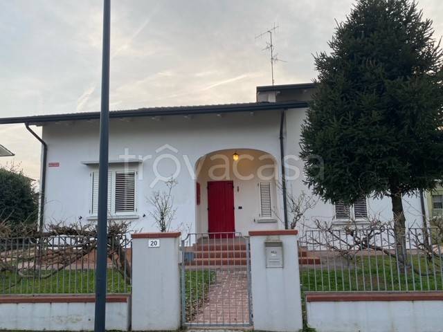 casa indipendente in vendita a Ravenna in zona Piangipane