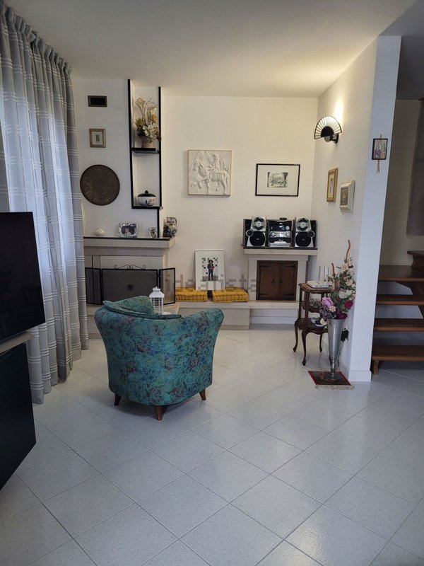 casa indipendente in vendita a Ravenna in zona Roncalceci