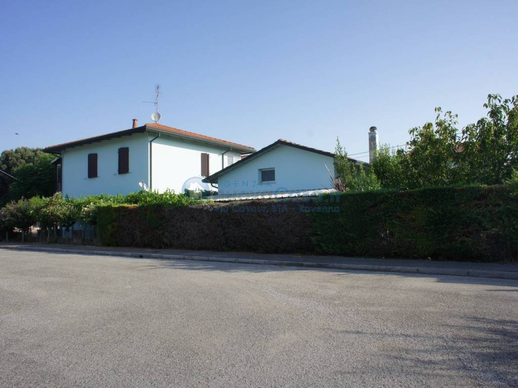 appartamento in vendita a Ravenna in zona Piangipane
