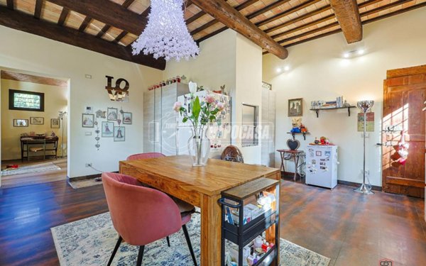 casa indipendente in vendita a Ravenna in zona Mezzano