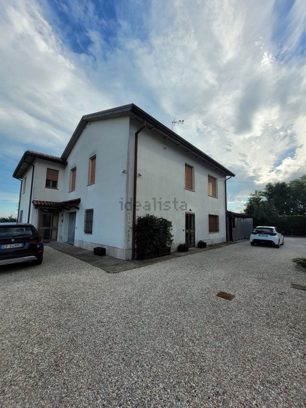 casa indipendente in vendita a Ravenna in zona Roncalceci