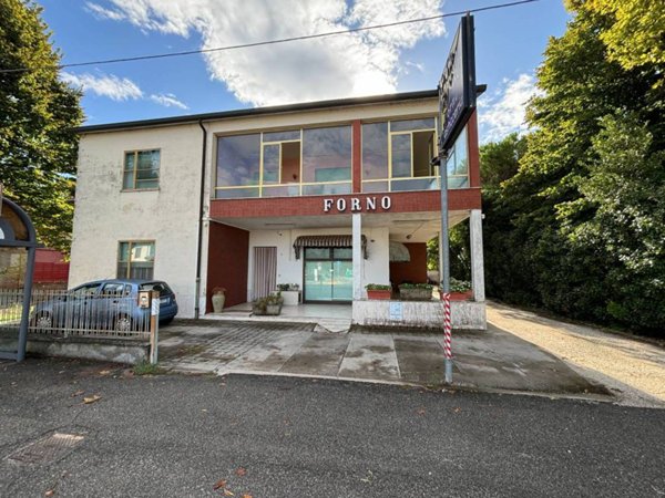 intera palazzina in vendita a Ravenna in zona Gambellara